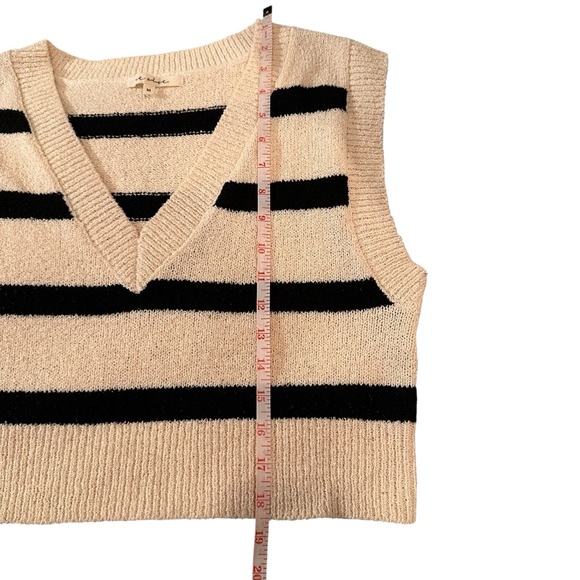 Et Clet Cream Black Striped V Neck Sleeveless Cropped Soft Sweater Vest Medium - Picture 7 of 7